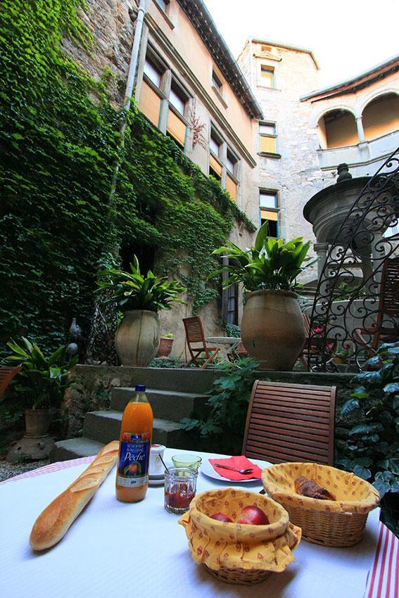 Hotel Restaurant D'Alibert Caunes-Minervois Екстериор снимка