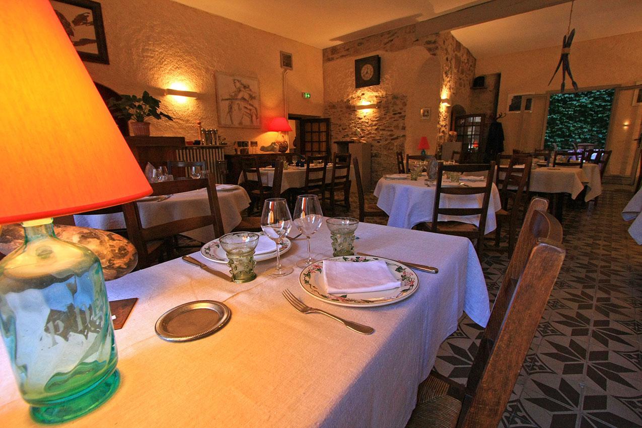 Hotel Restaurant D'Alibert Caunes-Minervois Екстериор снимка