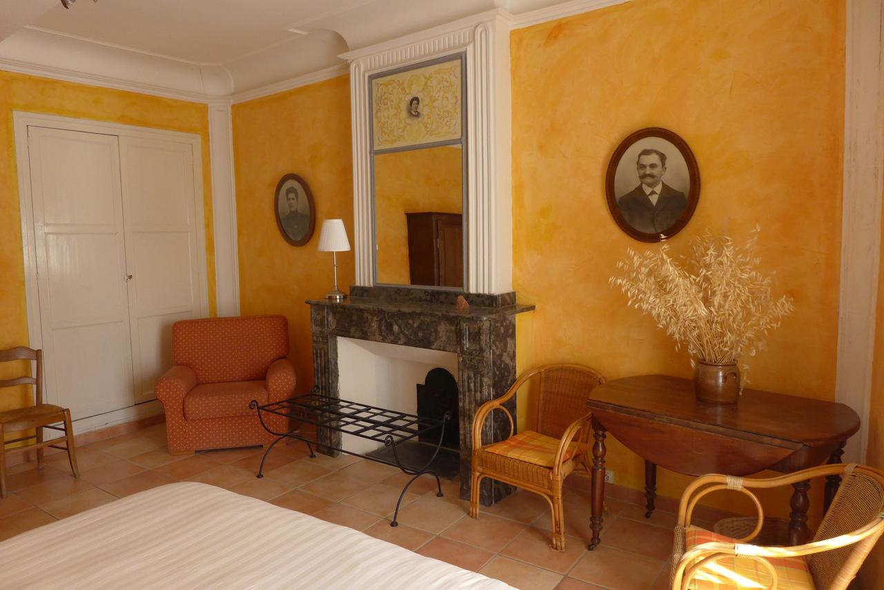 Hotel Restaurant D'Alibert Caunes-Minervois Екстериор снимка